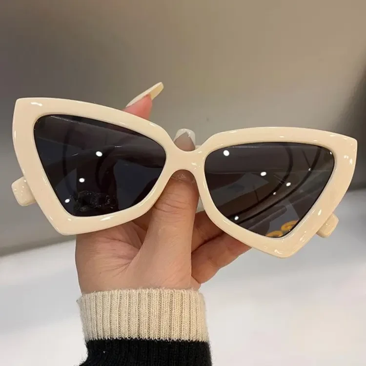 Trendy Sunglasses Women Luxury Brand Fashion Rectangle Sun Glasses Female Eyeglasses